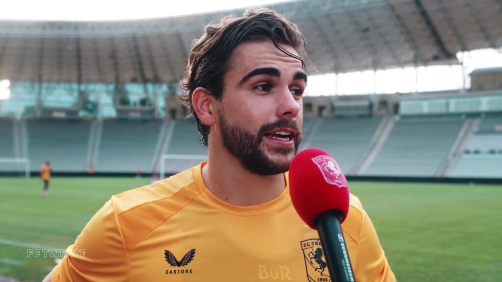 Bart van Rooij tijdens een eerder interview bij FC Twente