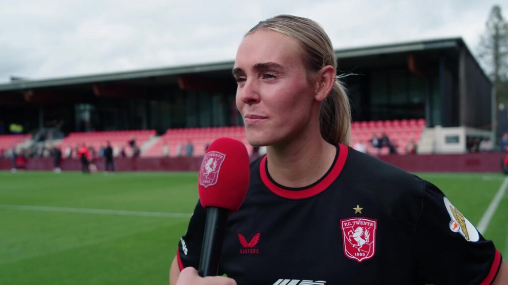 Jill Roord tijdens een eerder interview voor FC Twente