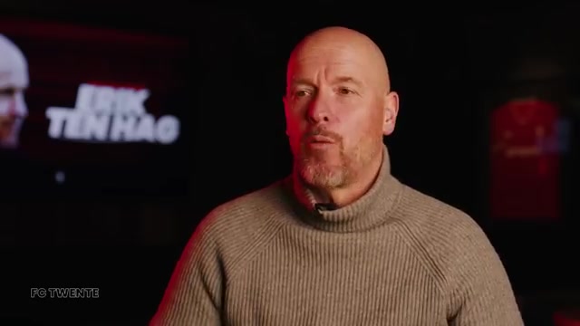 Erik ten Hag tijdens een eerder interview met FC Twente