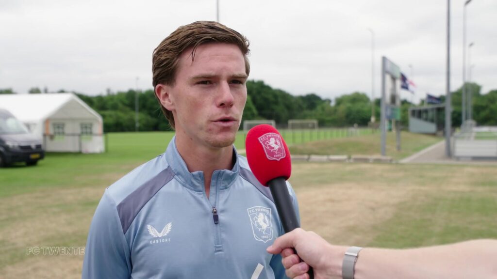 Daan Rots tijdens een eerder interview bij FC Twente