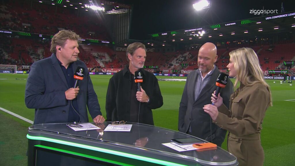 Erik ten Hag bij een eerder interview aan het veld